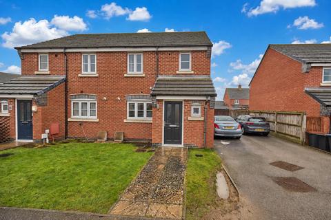 3 bed property, in Kinross Way, £240,000