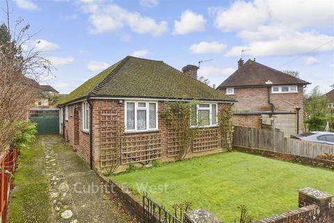 3 bed property, in Nursery Hill, £425,000