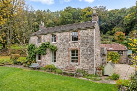 4 bed property, in Penallt, £995,000