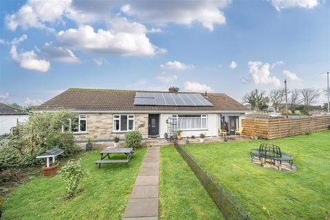 5 bed property, in Perranwell Road, £650,000