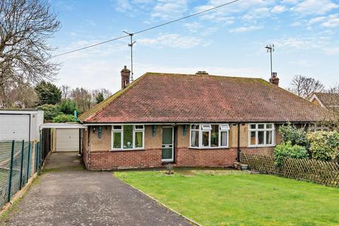 2 bed property, in Hockers Lane, £350,000