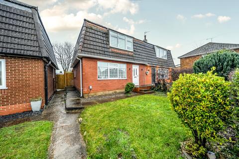 3 bed property, in Hillcroft, £325,000