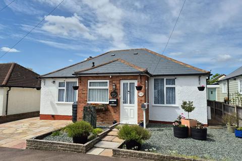 4 bed property, in The Gardens, £575,000