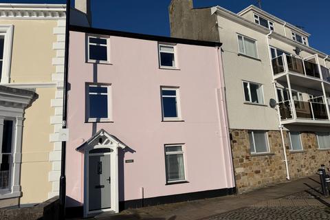 3 bed property, in West End, £320,000