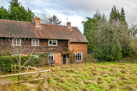 3 bed property, in 2 New Cottages, £250,000
