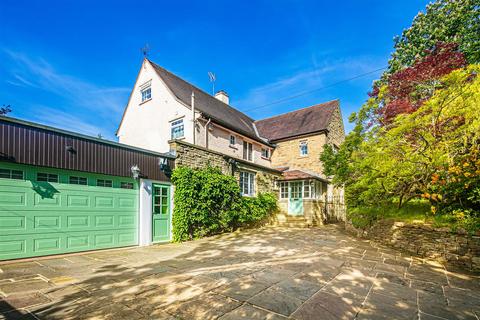 6 bed property, in Barten Meadow, £1,450,000