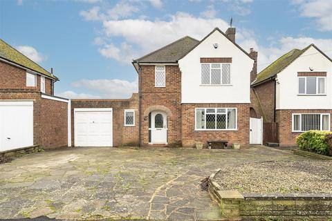 3 bed property, in Cherry Hill, £975,000