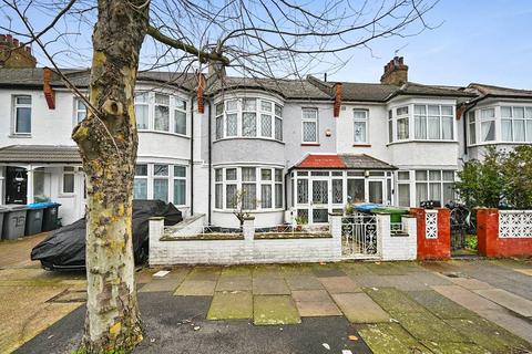 3 bed property, in Whitmore Gardens, £1,199,999
