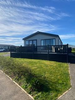 2 bed property, in Goonhaven TR8, £129,995