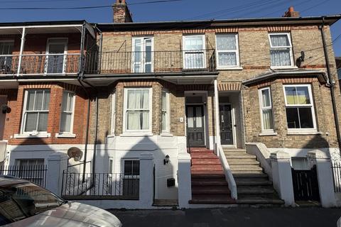 3 bed property, in Russell Road, £245,000