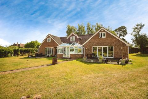5 bed property, in Teston Road, £1,300,000