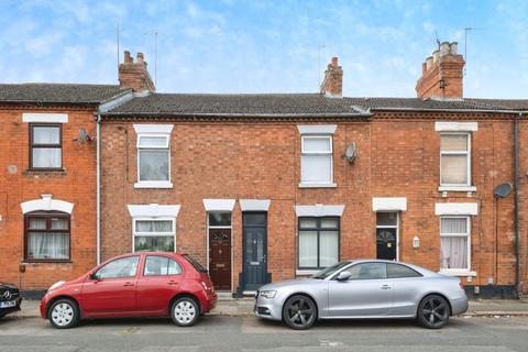 2 bed property, in St. James Park Road, £180,000
