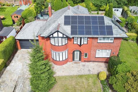 5 bed property, in Mottram Old Road, £840,000
