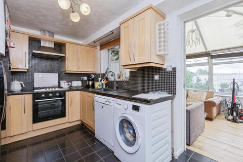 3 bed property, in Priestman Road, £230,000