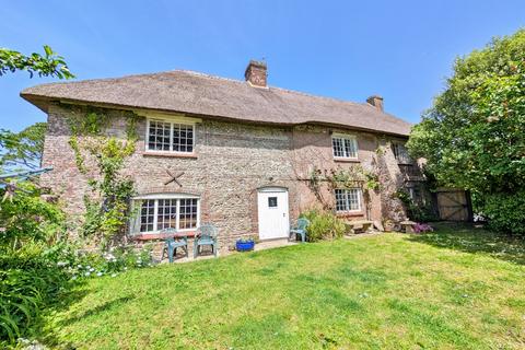 3 bed property, in Ansty, £425,000
