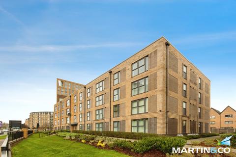 2 bed property, in Waterway House, £220,000