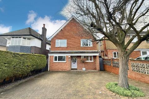 4 bed property, in Marston Gardens, £595,995