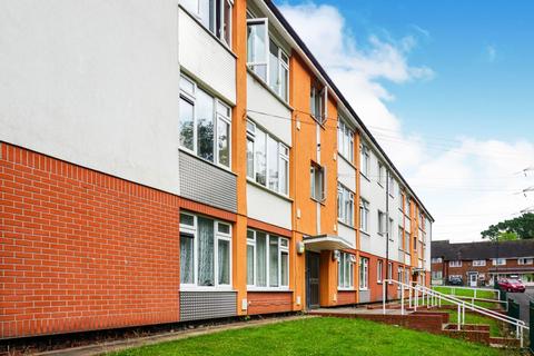 3 bed property, in 27 Bucknall Crescent, £80,000