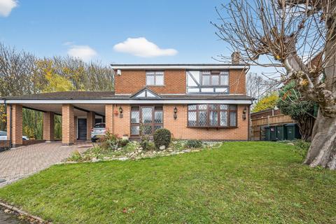 5 bed property, in Jacklin Drive, £600,000