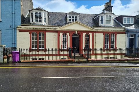 4 bed property, in Townend Street, £320,000