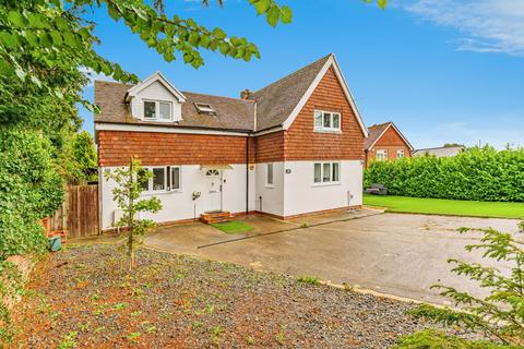 3 bed property, in 13 Cockshot Hill, £650,000