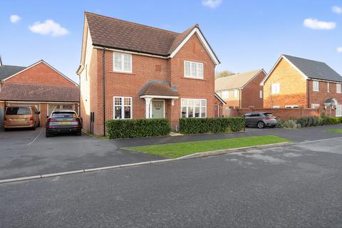 4 bed property, in Wharford Lane, £450,000