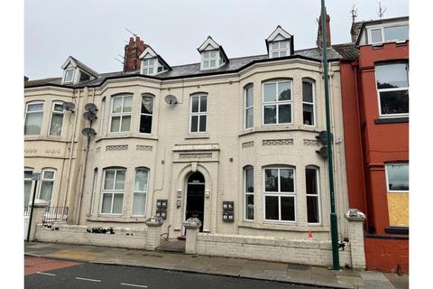 1 bed property, in Coatham Road, £38,000