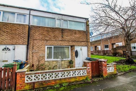 3 bed property, in Horsley Road, £95,000