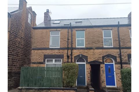 5 bed property, in Leader Road, £375,000