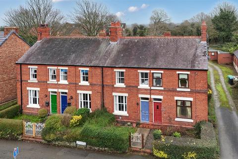 2 bed property, in School Lane, £210,000