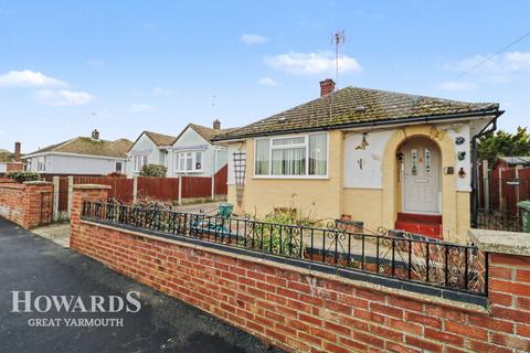 4 bed property, in Greenhill Avenue, £250,000