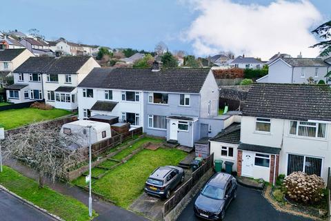 3 bed property, in Laurie Avenue, £275,000