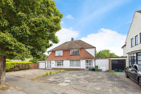 4 bed property, in Tintagel Road, £575,000