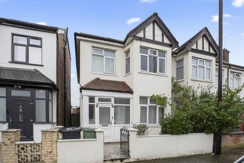 5 bed property, in Perth Road, £750,000