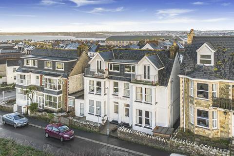 10 bed property, in Atlantic Road, £699,950