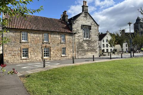 2 bed property, in 16 Sandhaven, £199,000