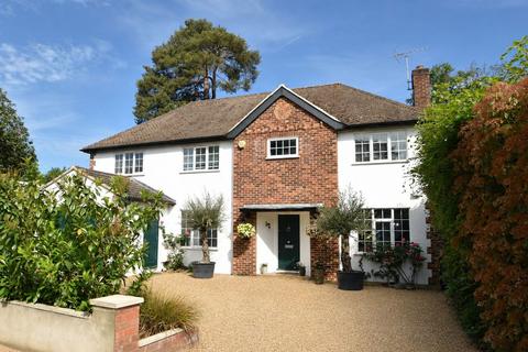 4 bed property, in St Georges Avenue, £1,575,000