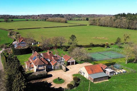 5 bed property, in Path Hill, £2,000,000