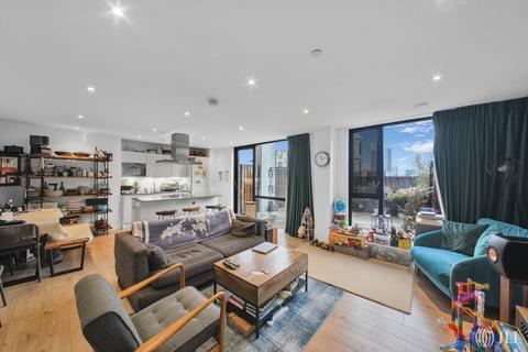 3 bed property, in Langham House, £850,000