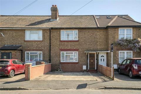 3 bed property, in Mowbray Road, £650,000