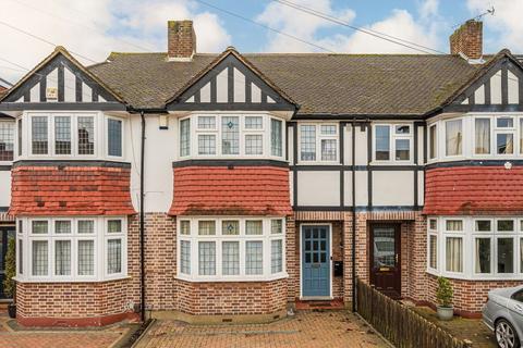 3 bed property, in Wiltshire Gardens, £650,000