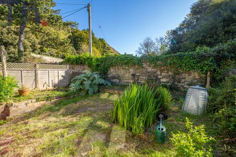 2 bed property, in Spindlers Road, £230,000