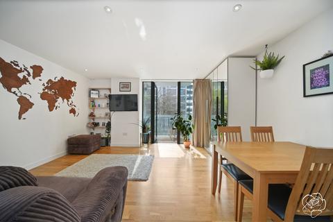 2 bed property, in Titian Heights, £550,000