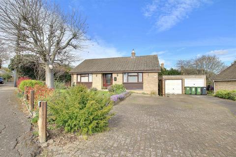3 bed property, in Mill Road, £400,000