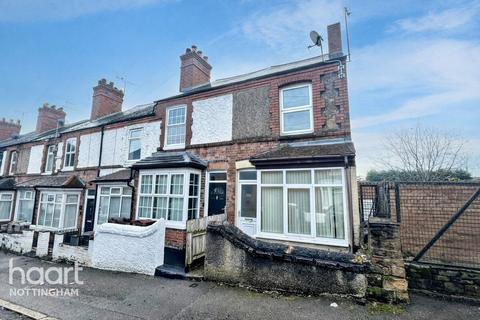 3 bed property, in Hendon Rise, £140,000