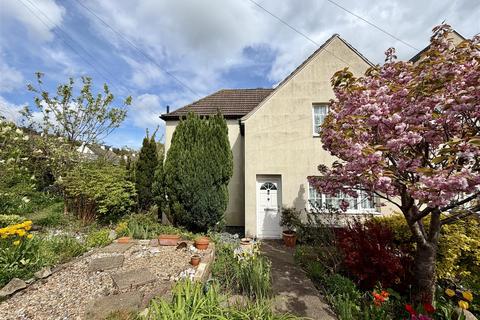 3 bed property, in Bowers Road, £520,000