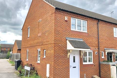 2 bed property, in Chaplin Close, £187,500
