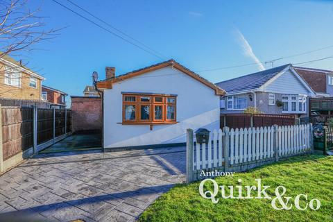 2 bed property, in Zealand Drive, £300,000