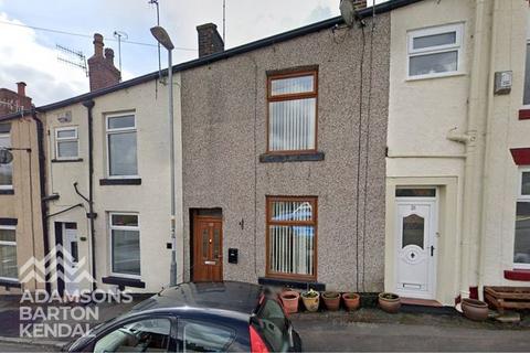 2 bed property, in Finance Street, £120,000