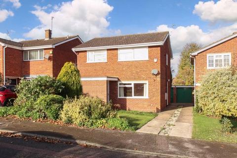 4 bed property, in Hillside, £535,000